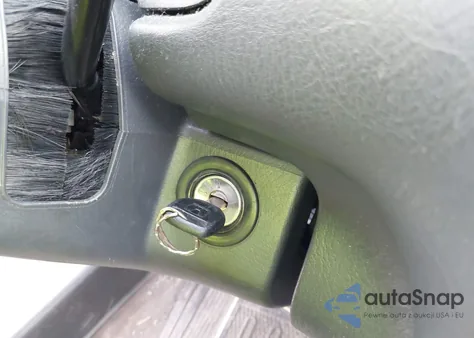 2000 Honda Cr-V Lx from USA, damaged, VIN JHLRD1843YS008976